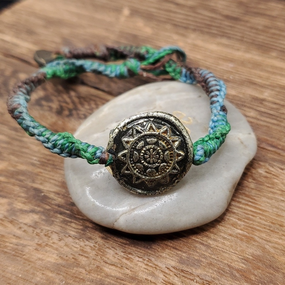B3123 flaming‎ moon braided bracelet